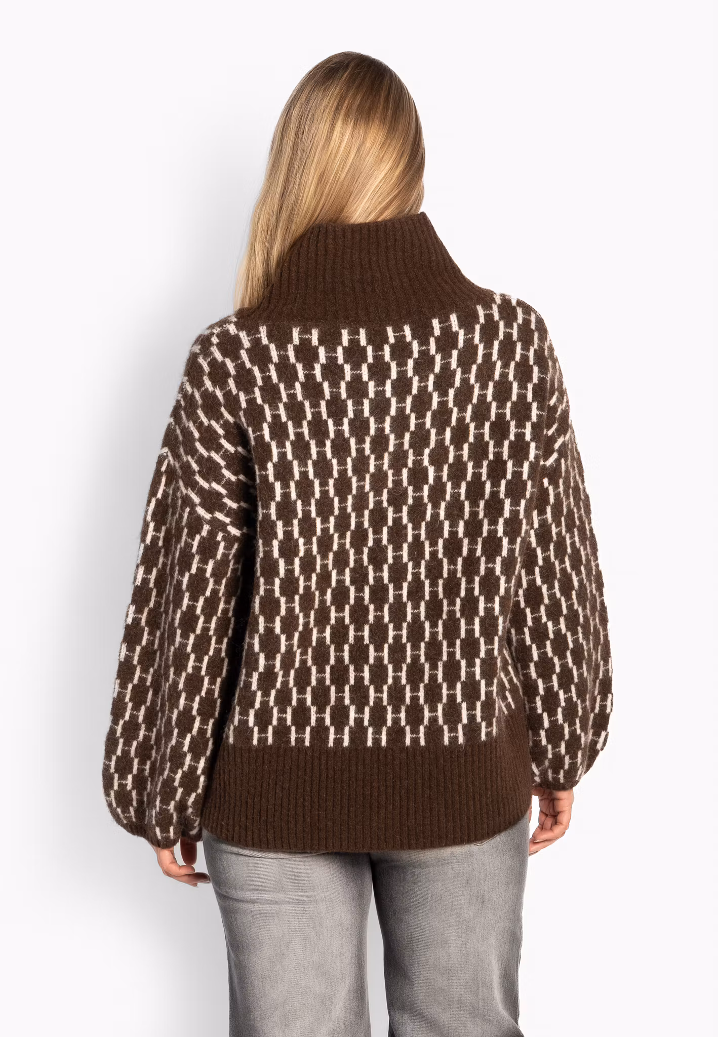 HÉST FAM "New Pattern ", Dark Earth
