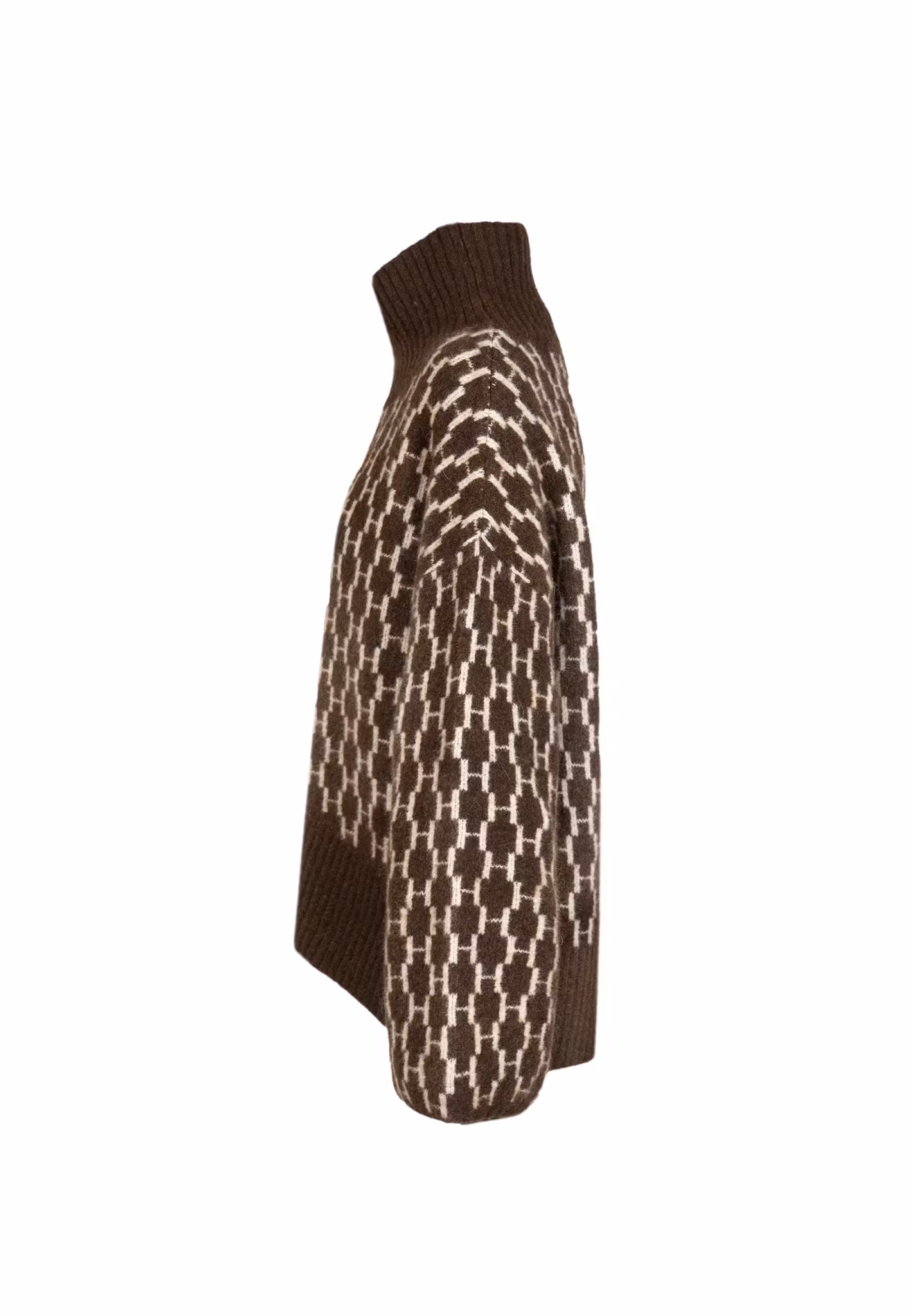 HÉST FAM "New Pattern ", Dark Earth