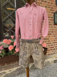 Oktoberfestskjorta " slim fit " som ingår i paketpris