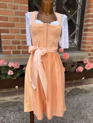 Marjo " Hofstetten " , Peach