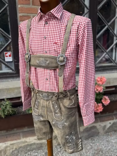 Ljusbruna Lederhosen med Hängsle / rödrutig