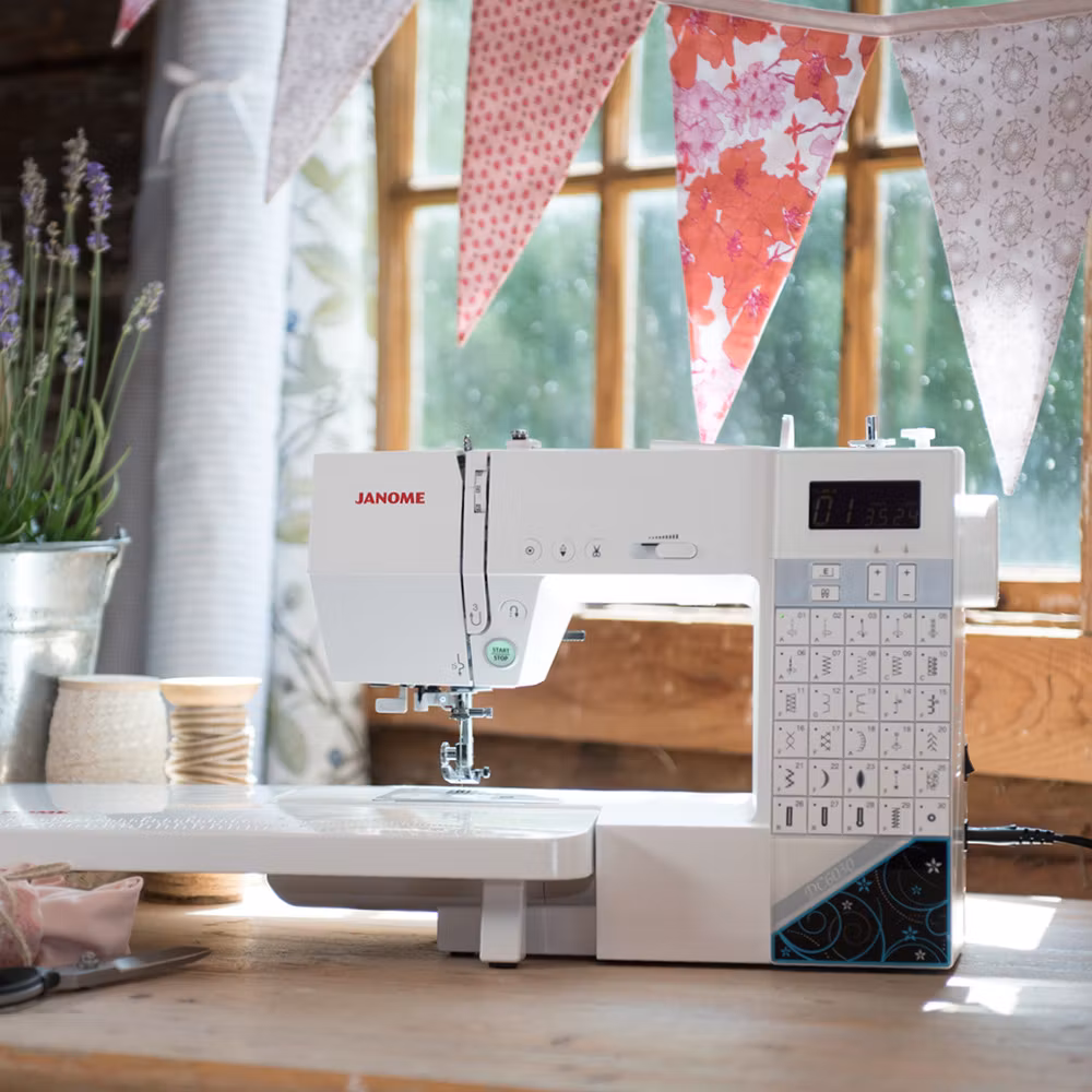 Janome Embla + extra pressarfötter Demoex