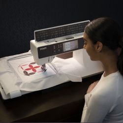 Pfaff creative™ 3.0 sy- och brodérmaskin