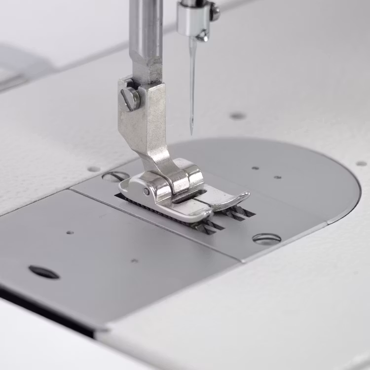 Zoje - Zigzagmaskin med integrerad AC-servomotor – komplett symaskin