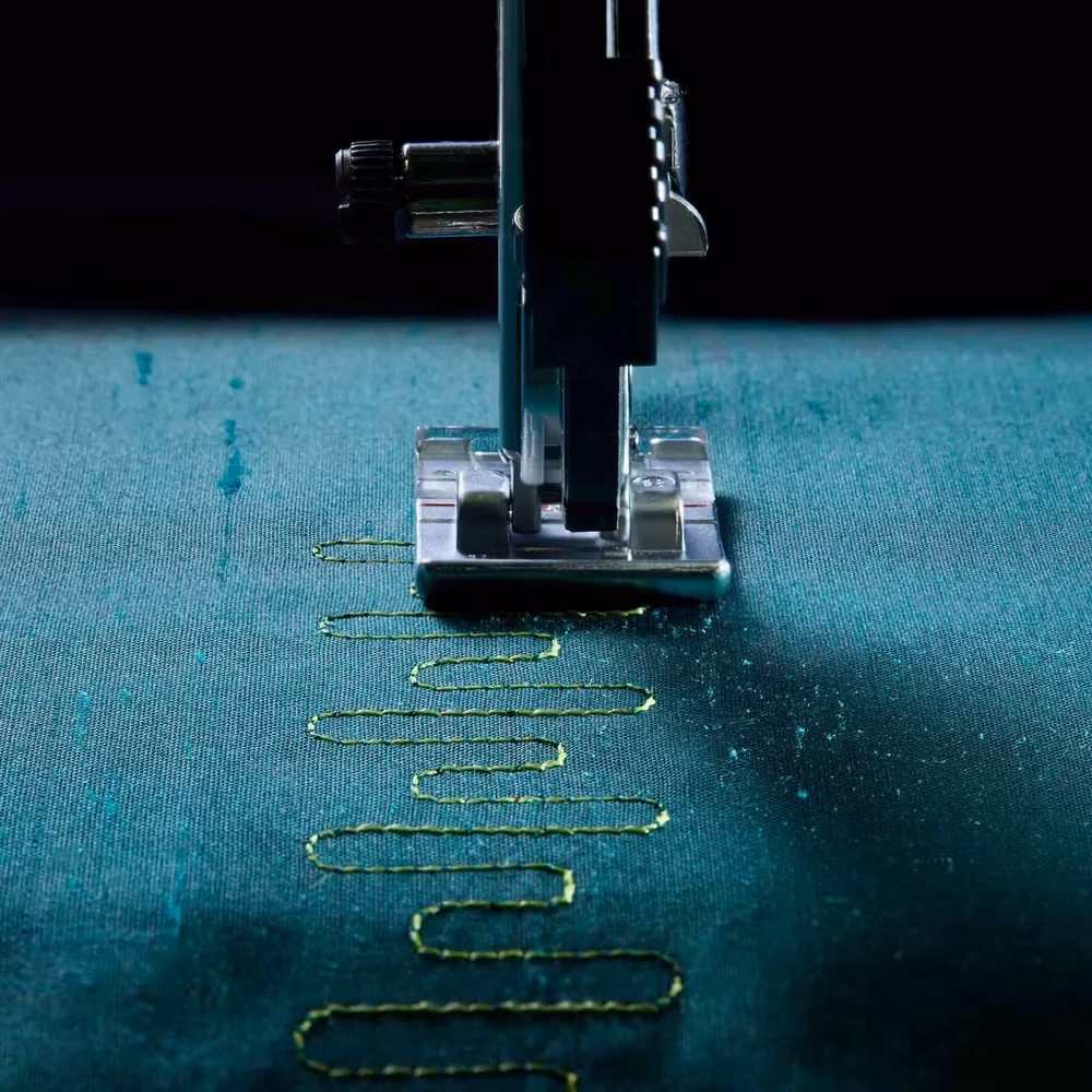 Pfaff expression™ 715