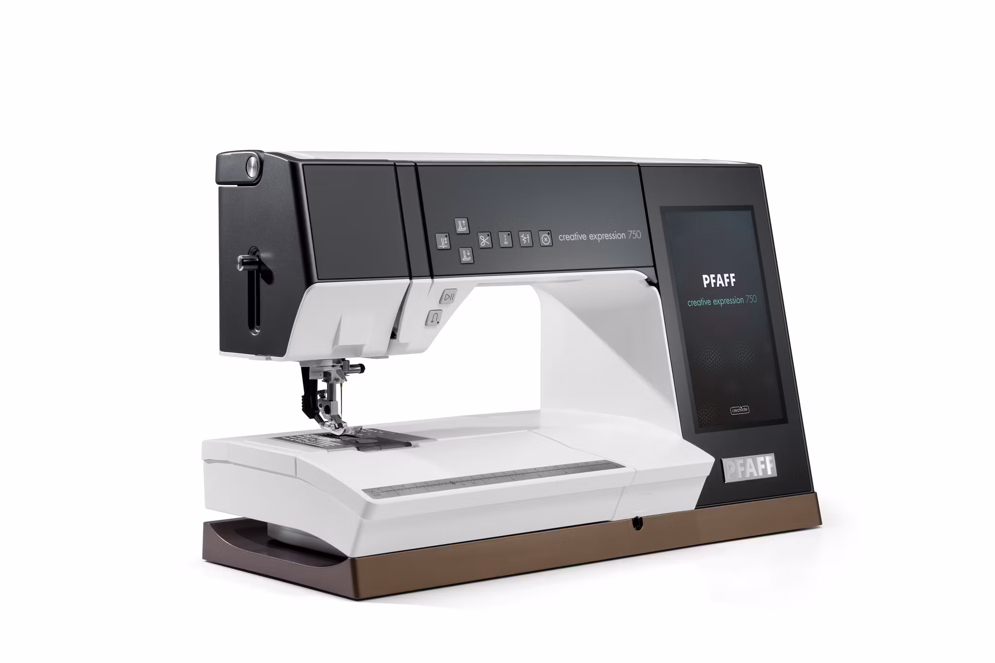Pfaff expression™ 750