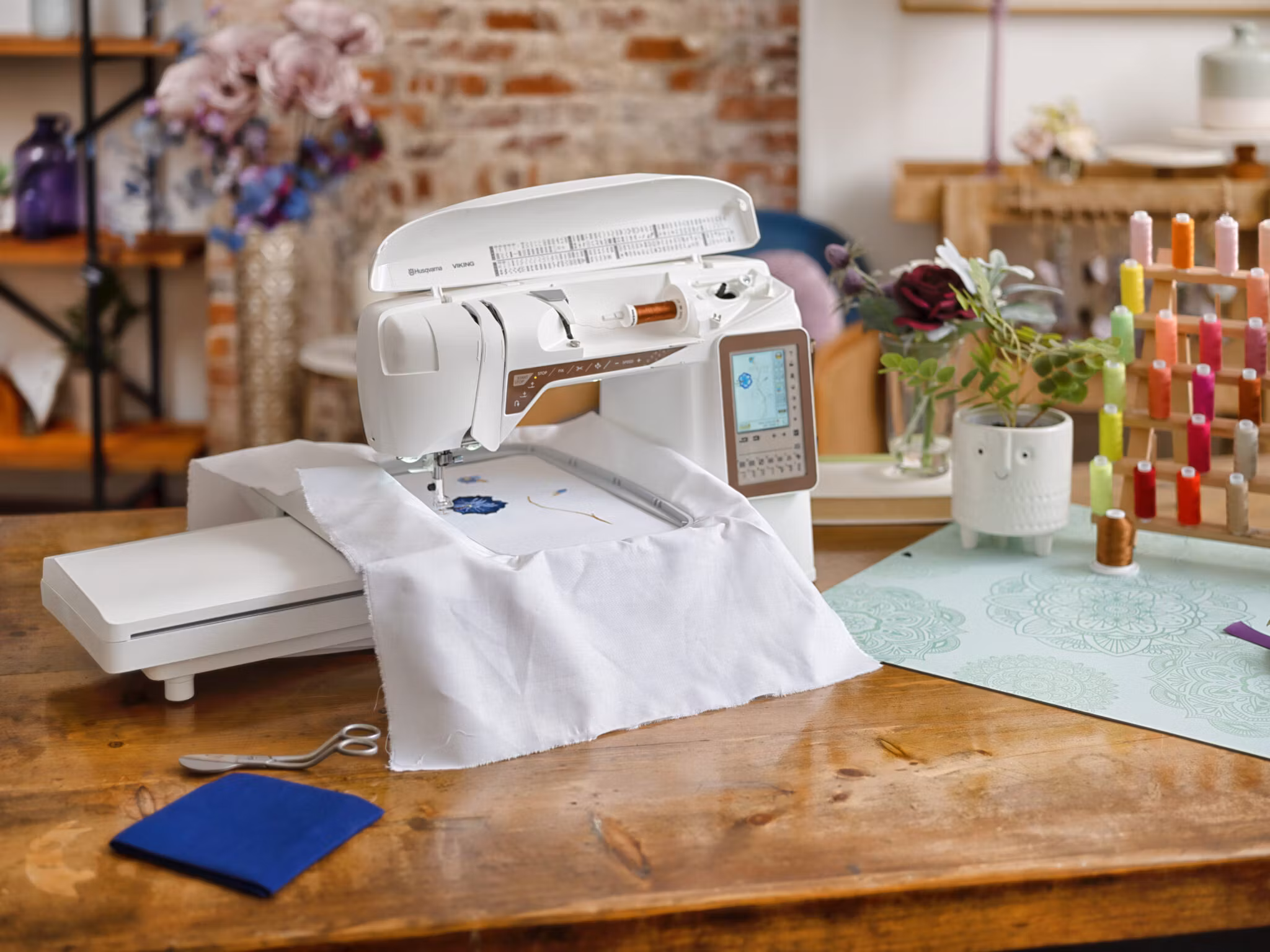 Husqvarna DESIGNER TOPAZ™ 40 inkl brodérmodul
