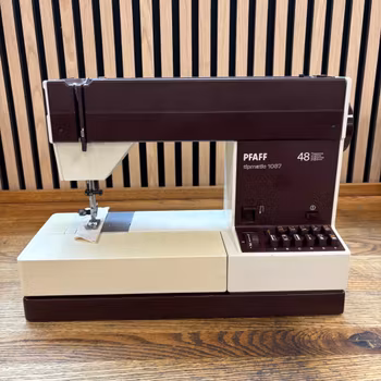 Pfaff 1037 | Begagnad