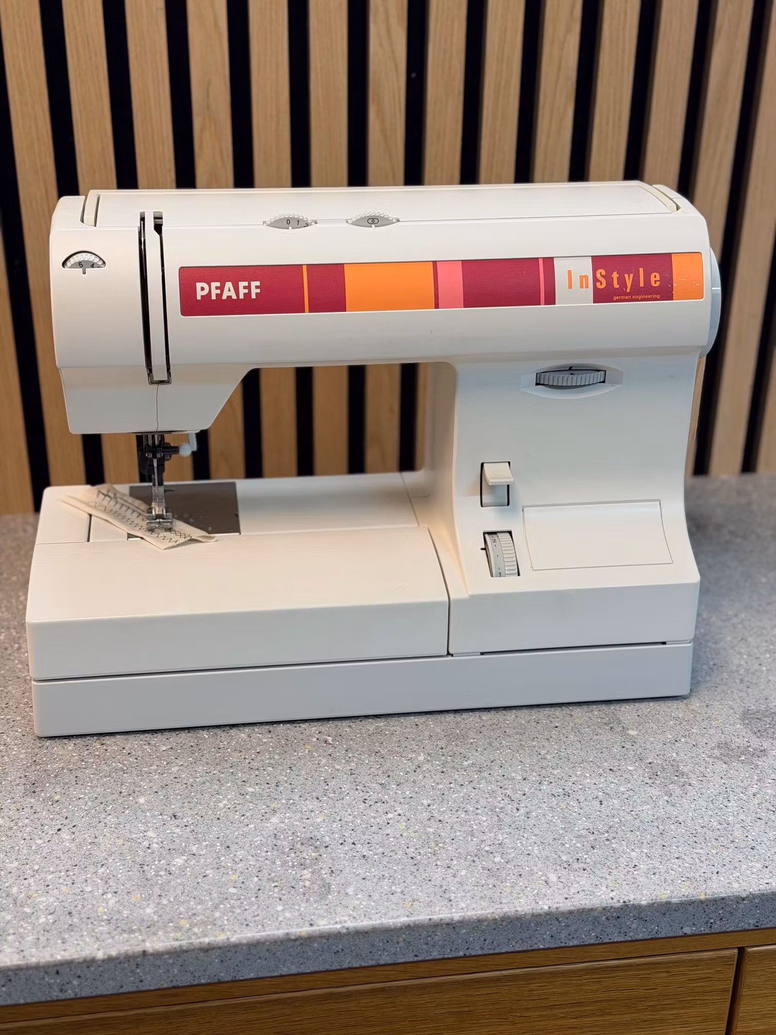 Pfaff Instyle | Begagnad