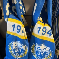 OBK Supporter Halsduk Med Fransar