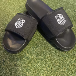 Askims IK Tofflor med klubbmärke