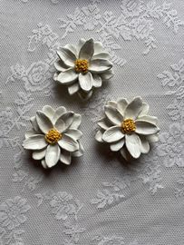 Dekor blomma vit