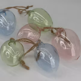 Hängande glas ägg Sheere randigt ljus grön S