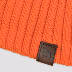 Back on Track Beanie i bomull, modell Fyr