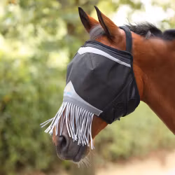 Shires FlyGuard Fine Mesh Flughuva med Nosfransar, Black/JET