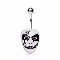 Navelpiercing med Pierrot mask