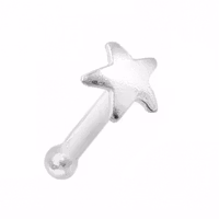 Näspiercing med stjärna