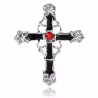 Omvänd navelpiercing med kors