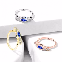 Näsring med blå safir