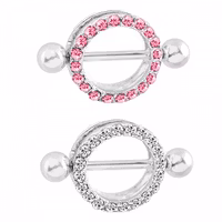 Bröstpiercing med ädelstenar