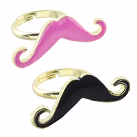 Ring med mustasch