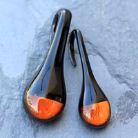 Glas taper röd svart