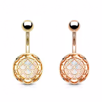 Navelpiercing med inkapslad opalsten