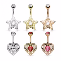 Navelpiercing i vintage look och hjärta