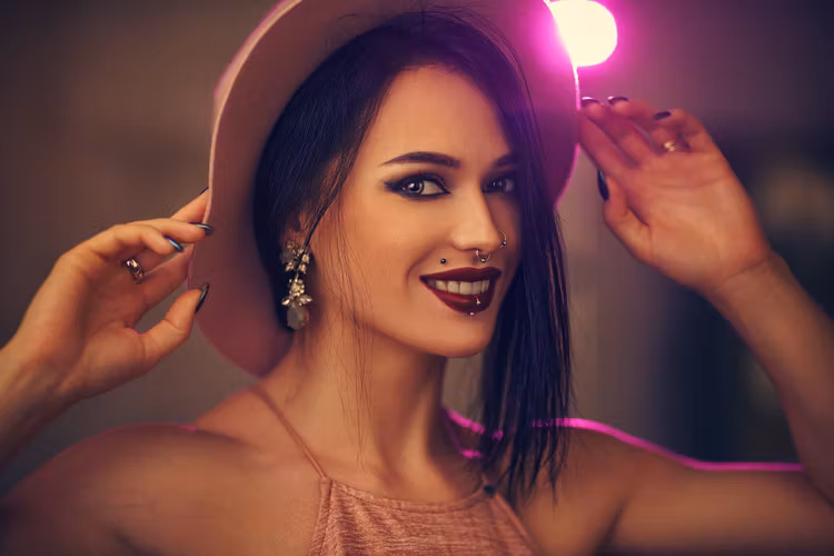 Svart labret med boll