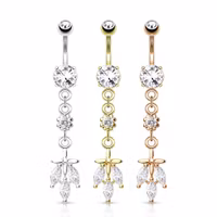 3 pack med hängande navelpiercingar