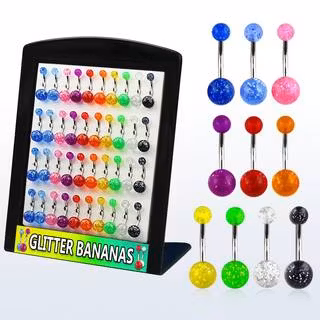 Display med 40 stycken navelpiercingar