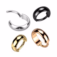 G23 titan piercingring med brett band