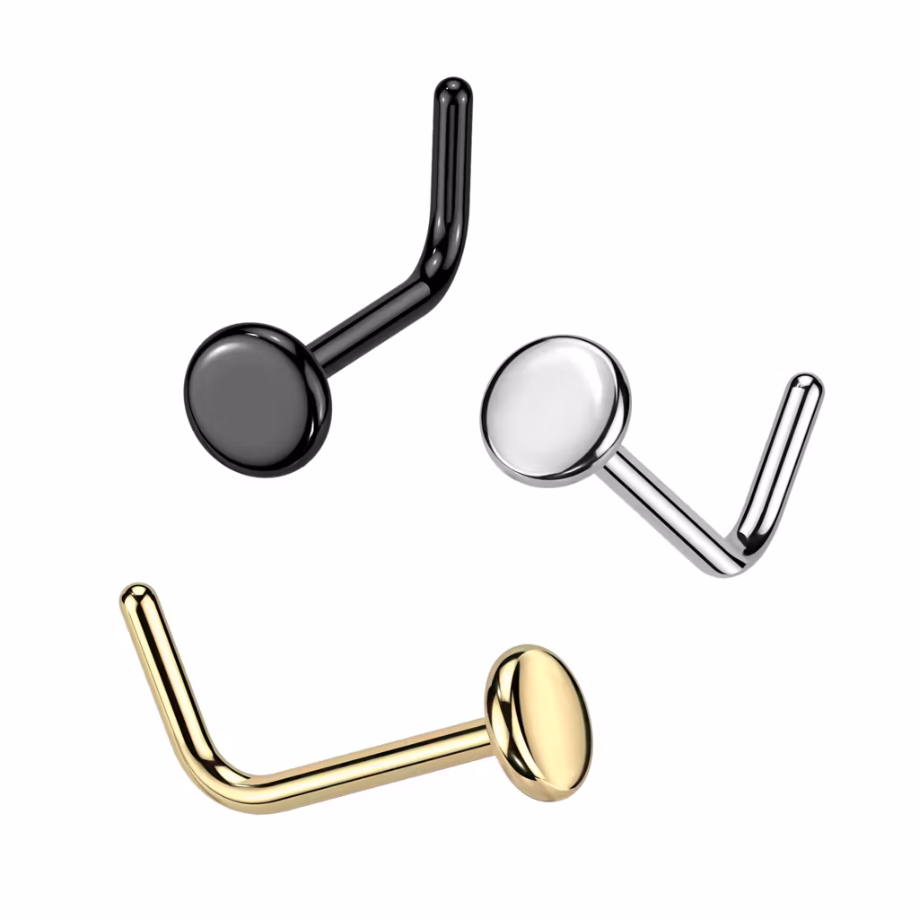 Böjd näspiercing G23 titan med platta