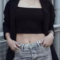 Navelpiercing ädelstensvåg