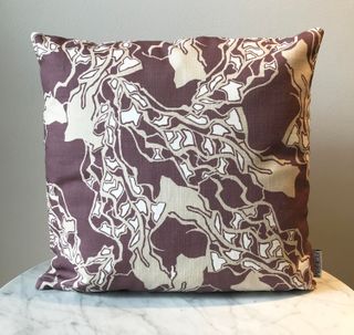 KUDDFODRAL RIVER, CUSHION COVER, DK OLD ROSE