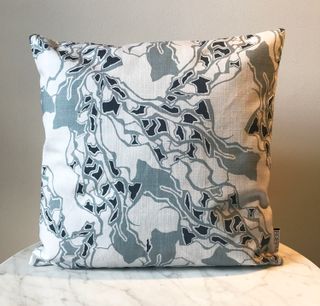 KUDDFODRAL RIVER, CUSHION COVER, LT GREY