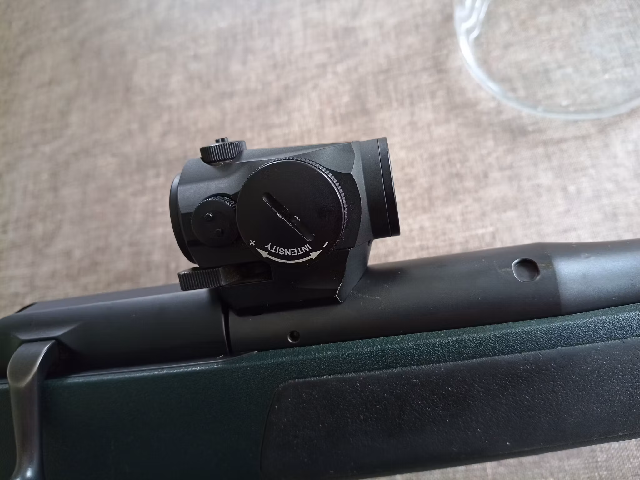 Henneberger montage för Aimpoint Micro H1/H2
