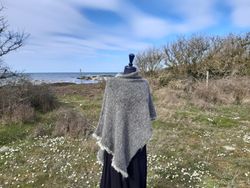 Stickbeskrivning stor poncho maskinspunnet garn