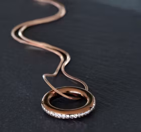 Halsband Marilyn rose