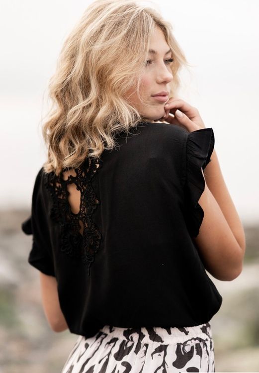 Kopia capri collction LOLA TOP BLACK