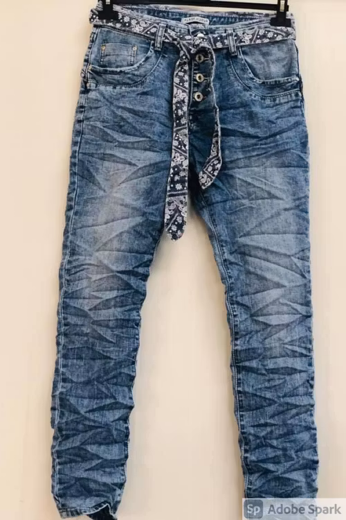 Place du jour Jeans ljusblå med blommig rem