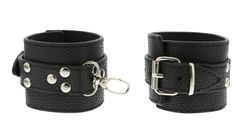 Blaze, Collar and cuff set