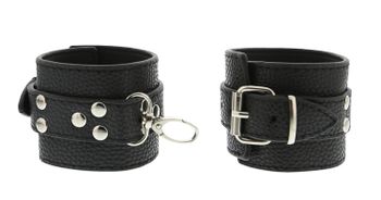 Blaze, Collar and cuff set