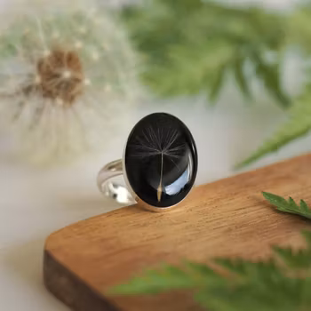 Dandelion Ring Oval