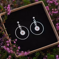 Røsslyng Hvit Øredobber Statement