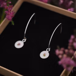 Røsslyng Hvit Øredobber Lang 8mm