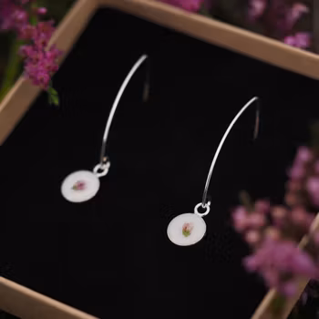 Røsslyng Hvit Øredobber Lang 8mm