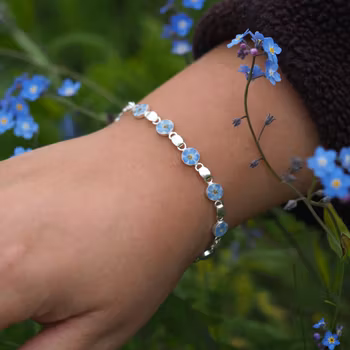 Forget-me-not Bracelet Statement