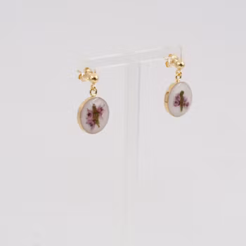 Heather White Earrings Pin 14mm