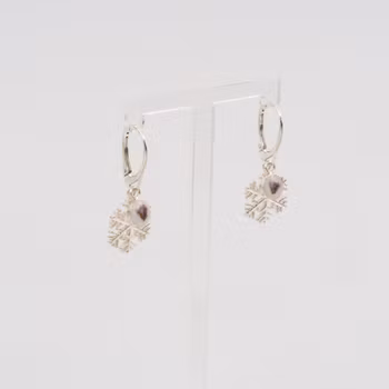 Heather White Earrings Snowflake